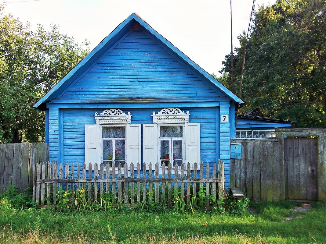 Домик в деревне. - Лариса Исаева