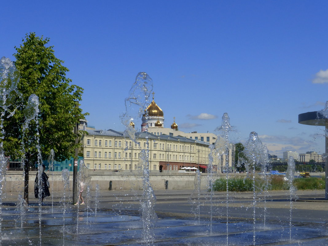 Пейзаж с фонтаном - Татьяна Лобанова