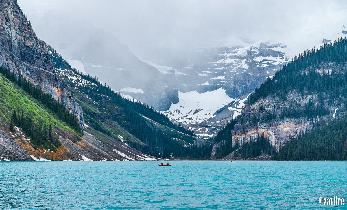 Lake Louise. Alberta. Canada - Andy Zav