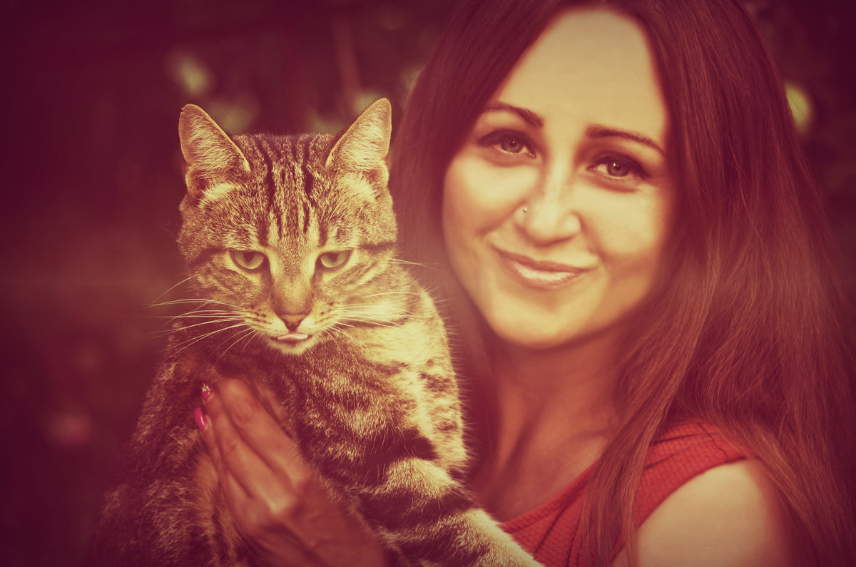 Портрет девушки с котом - Татьяна Евдокимова