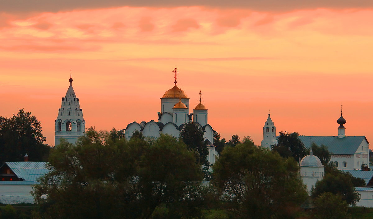 Закат над Покровским Монастырем - Евгений (bugay) Суетинов