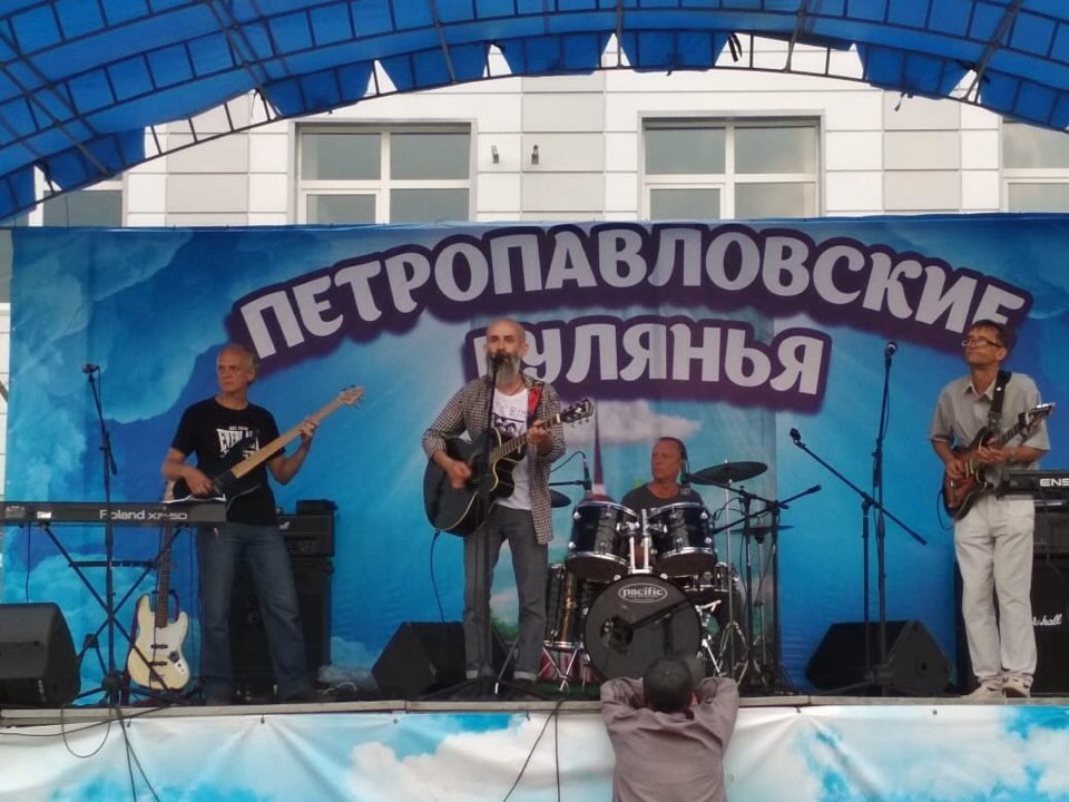 Городские гулянья - Вячеслав Егоров