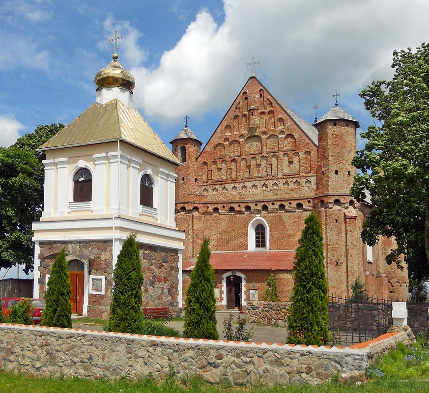 Церковь  Архангела Михаила в деревне Сынковичи - Евгений Кочуров