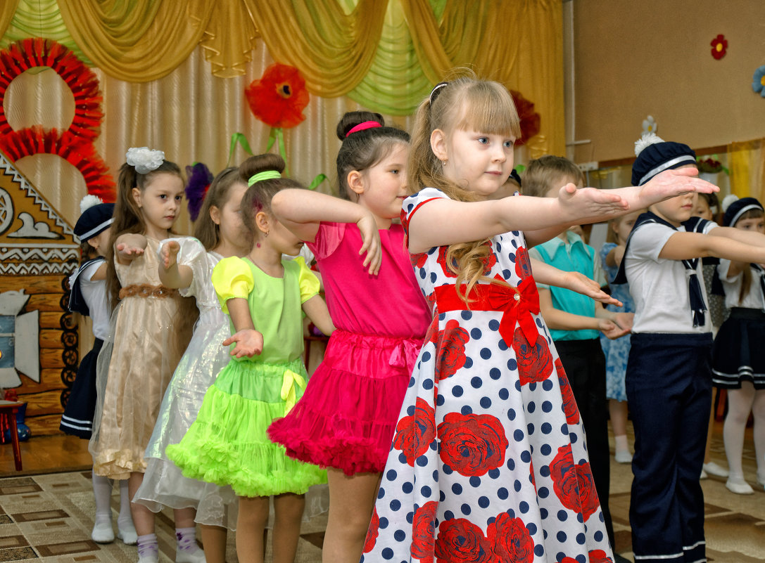Один день из жизни детского садика - фотоальбомы выпускников - Дмитрий Конев