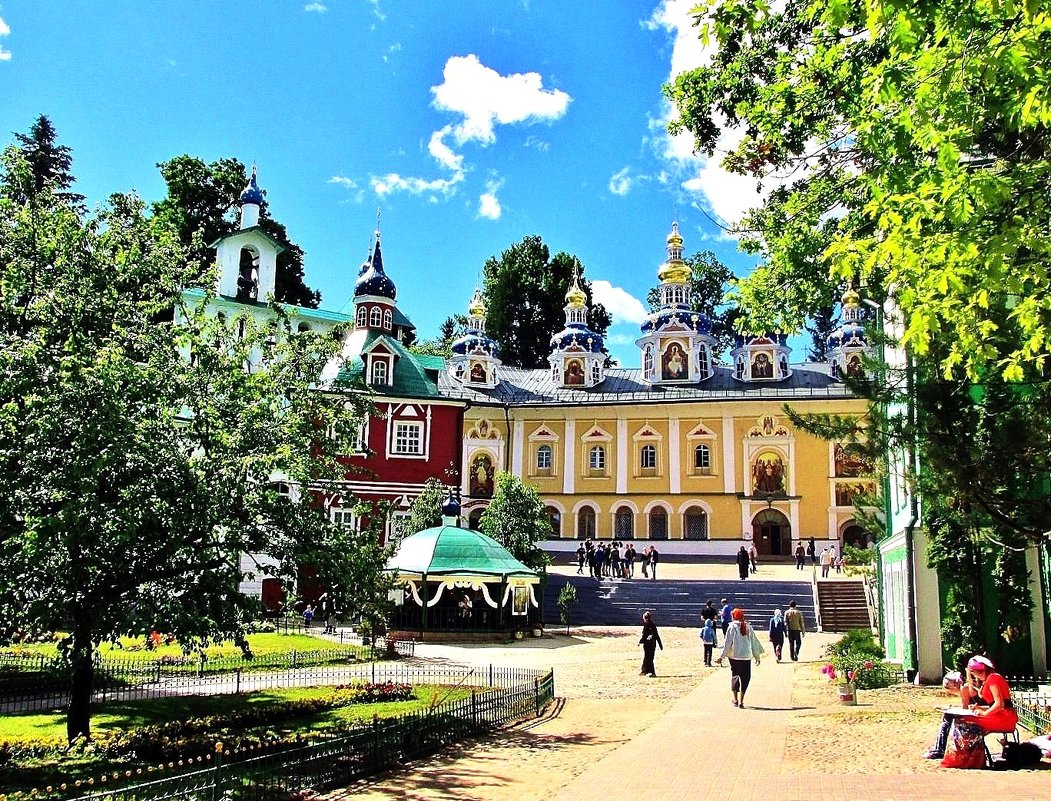Церкви Псково-Печерского монастыря - Leonid Tabakov