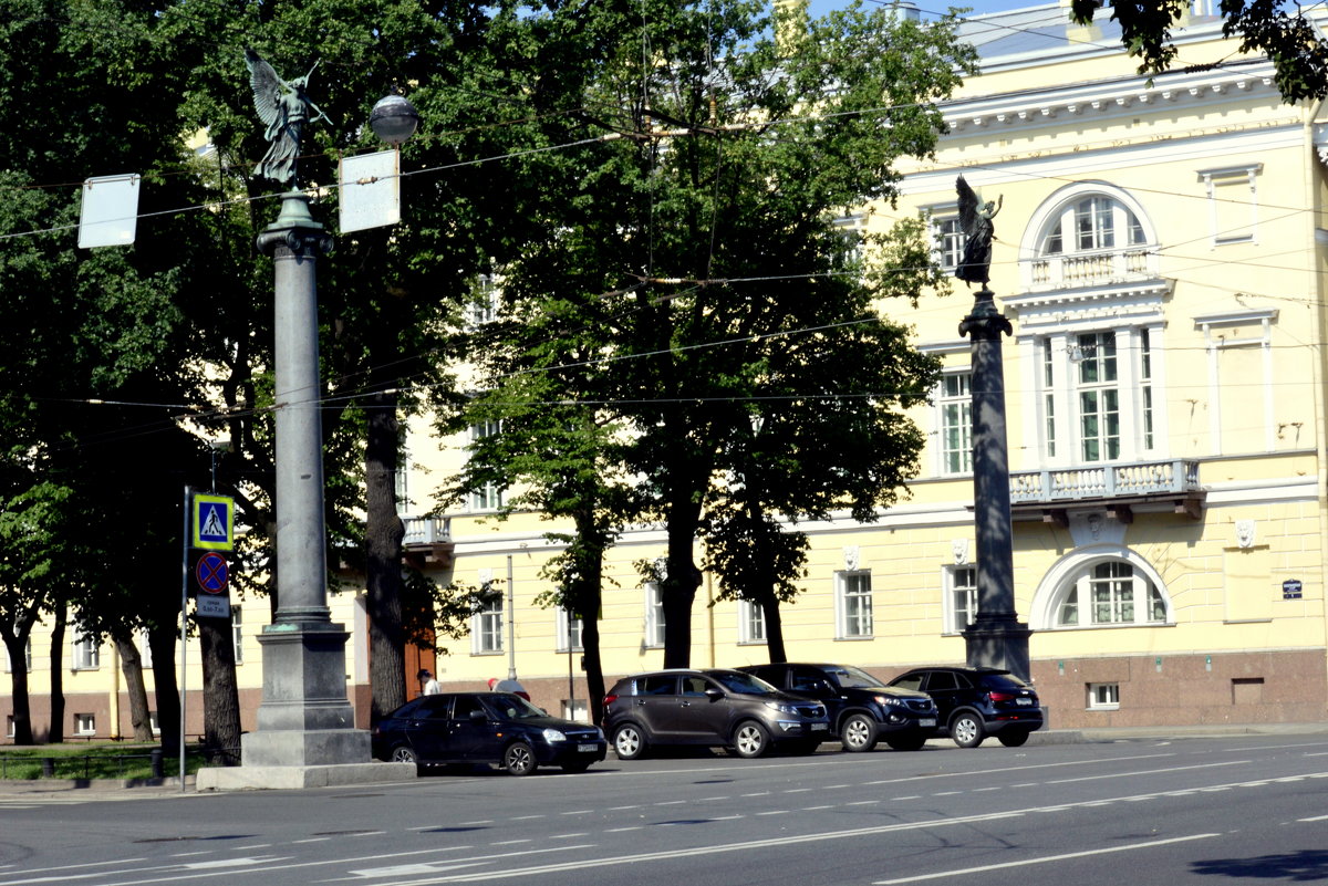 На Конногвардейском бульваре - 1 - Сергей 