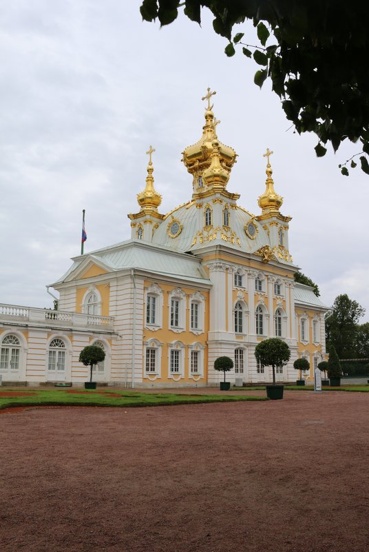 Дворцовая церковь Петергофа - Ольга 