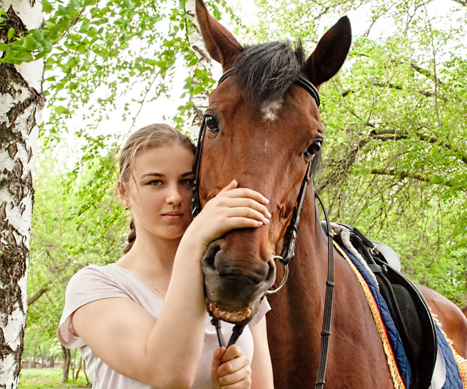Портрет девушки с лошадью - delete 