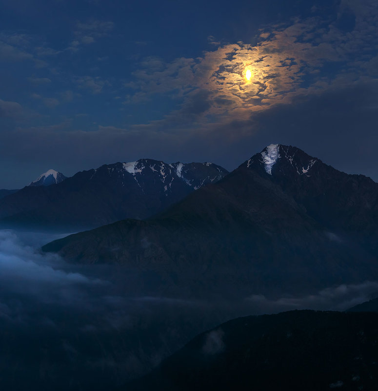 Лунная ночь в горах - Владимир Сковородников