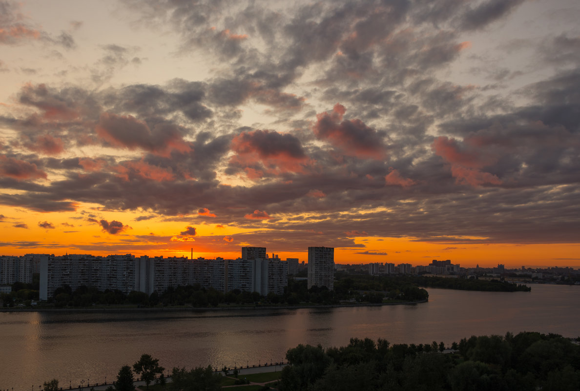 Московские закаты - Владимир Брагилевский