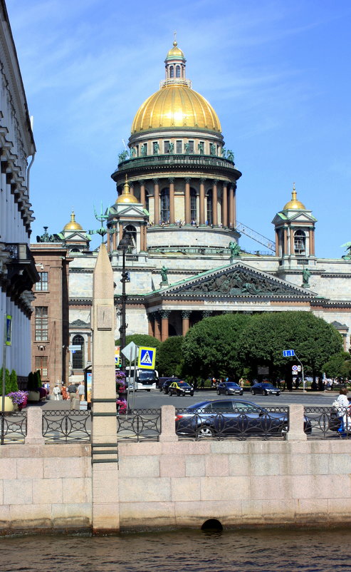 САНКТ-ПЕТЕРБУРГ, АВГУСТ - Николай Гренков