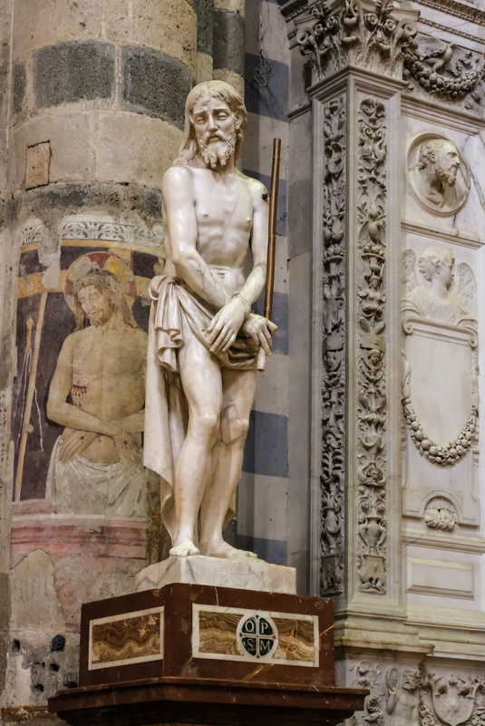 Умбрия. Орвието. Кафедральный собор (Duomo di Orvieto). Скульптура "Христос у Колонны" - Надежда Лаптева