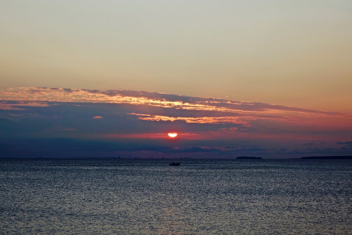 Закат над заливом - Елена 