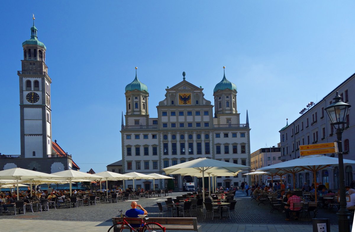 Rathausplatz (Augsburg) - Galina Dzubina