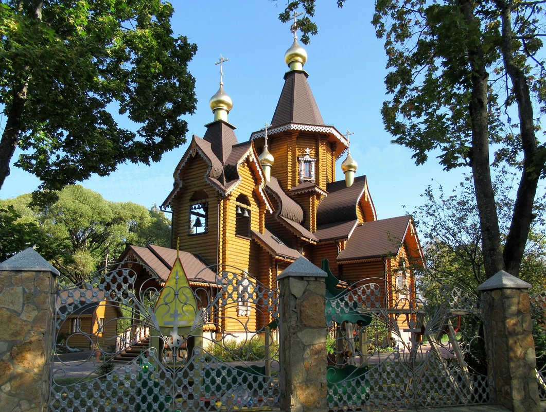Храм Святителя Николая в поселке Воейково - Елена Павлова (Смолова)
