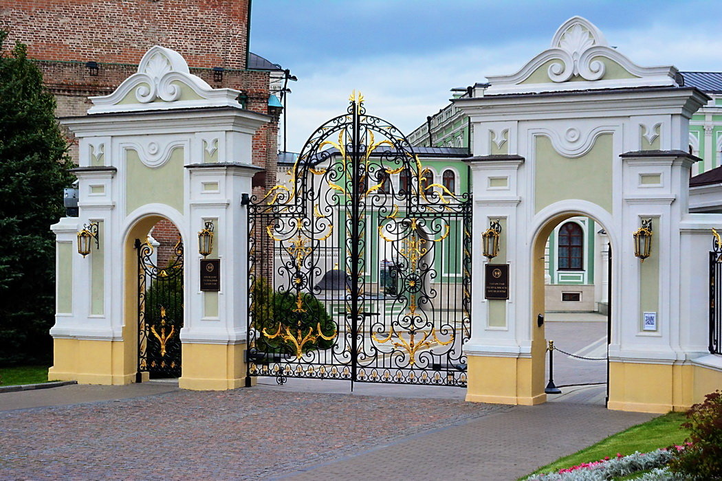 вход в губернаторский дворец  Татарстана - Александр 
