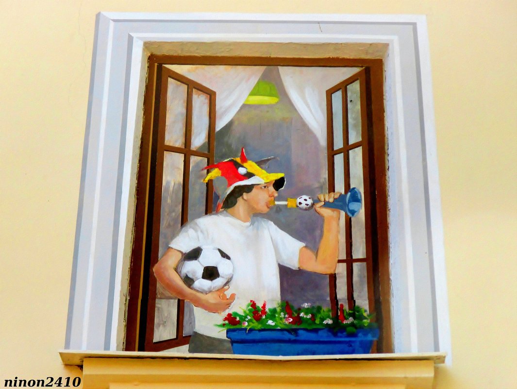 Уникальный дом в Ростове (фрагмент декора) - Нина Бутко