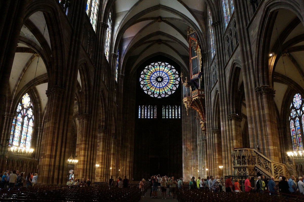 Dans la cathedrale de Strasbourg - Алёна Савина