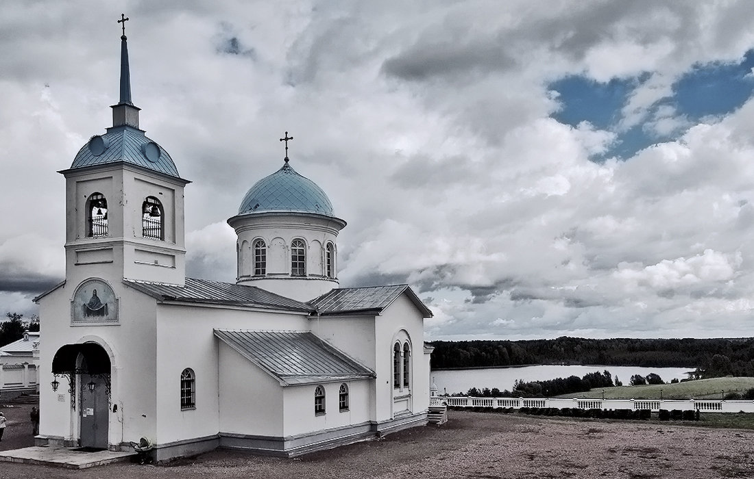На берегах Покровского озера - Nikolay Monahov