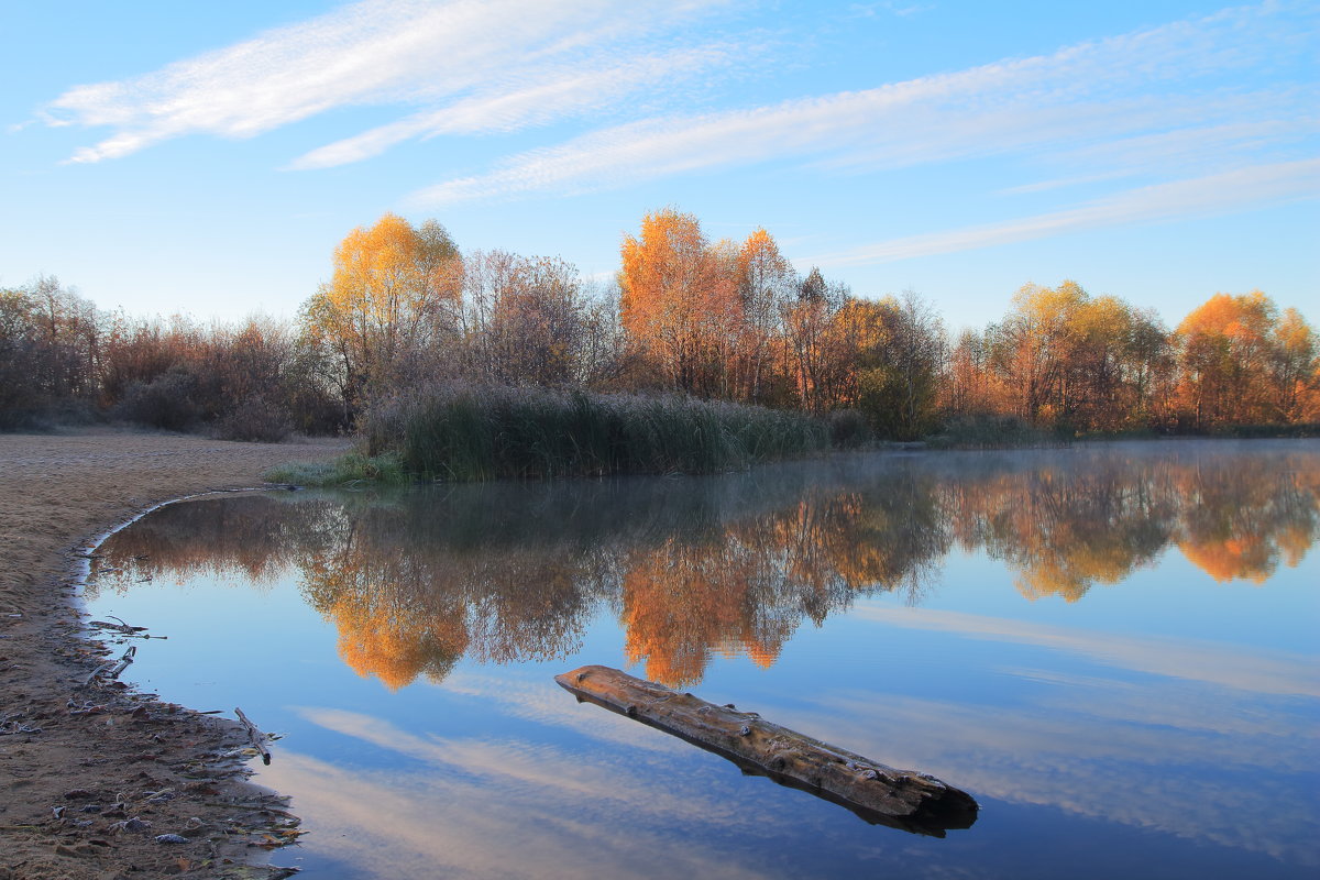 Ранним октябрьским утром на озере - Владимир Акилбаев