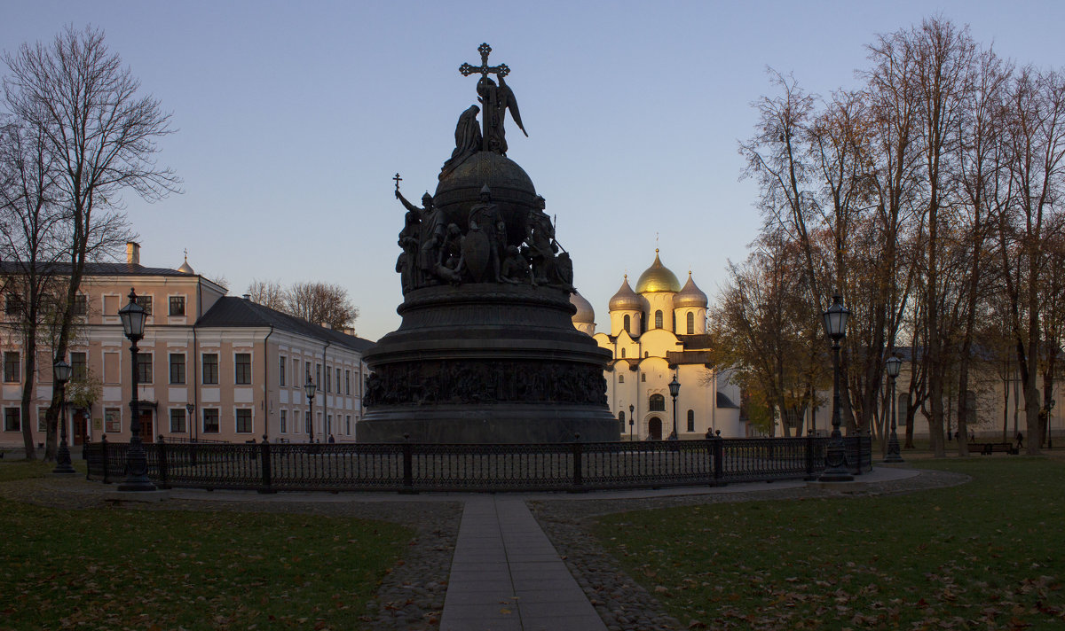 Памятник «Тысячелетие России» Софийский собор - Ольга Лиманская