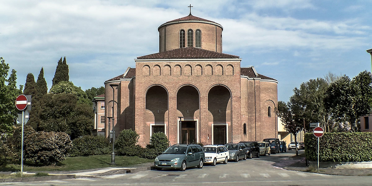 La Chiesa di S. Antonio da Padova a Lido di Venezia. - Игорь Олегович Кравченко