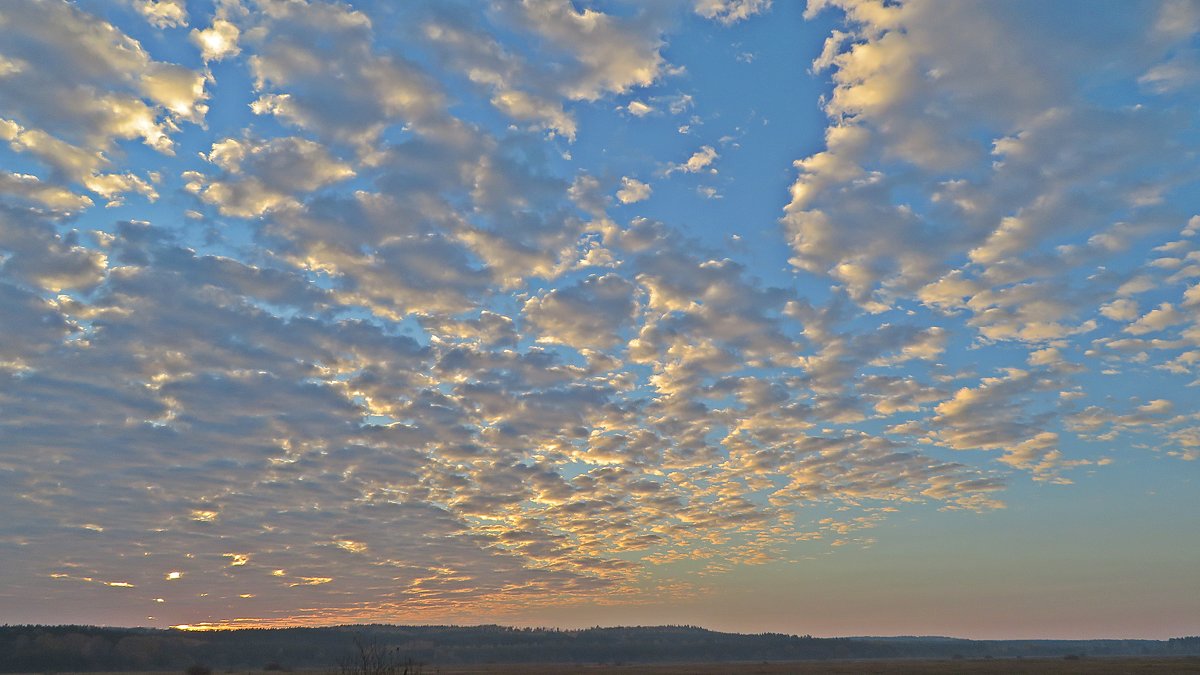 Облака  над "Лысыми  горами" - Виталий Селиванов 