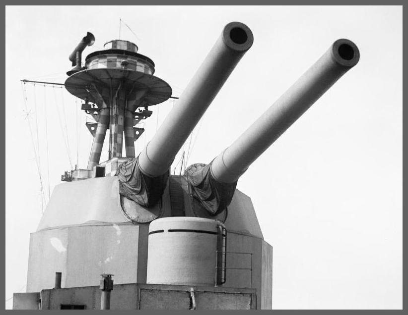 Британский монитор "HMS Terror" (I03).вид на башню главного калибра. - Александр 