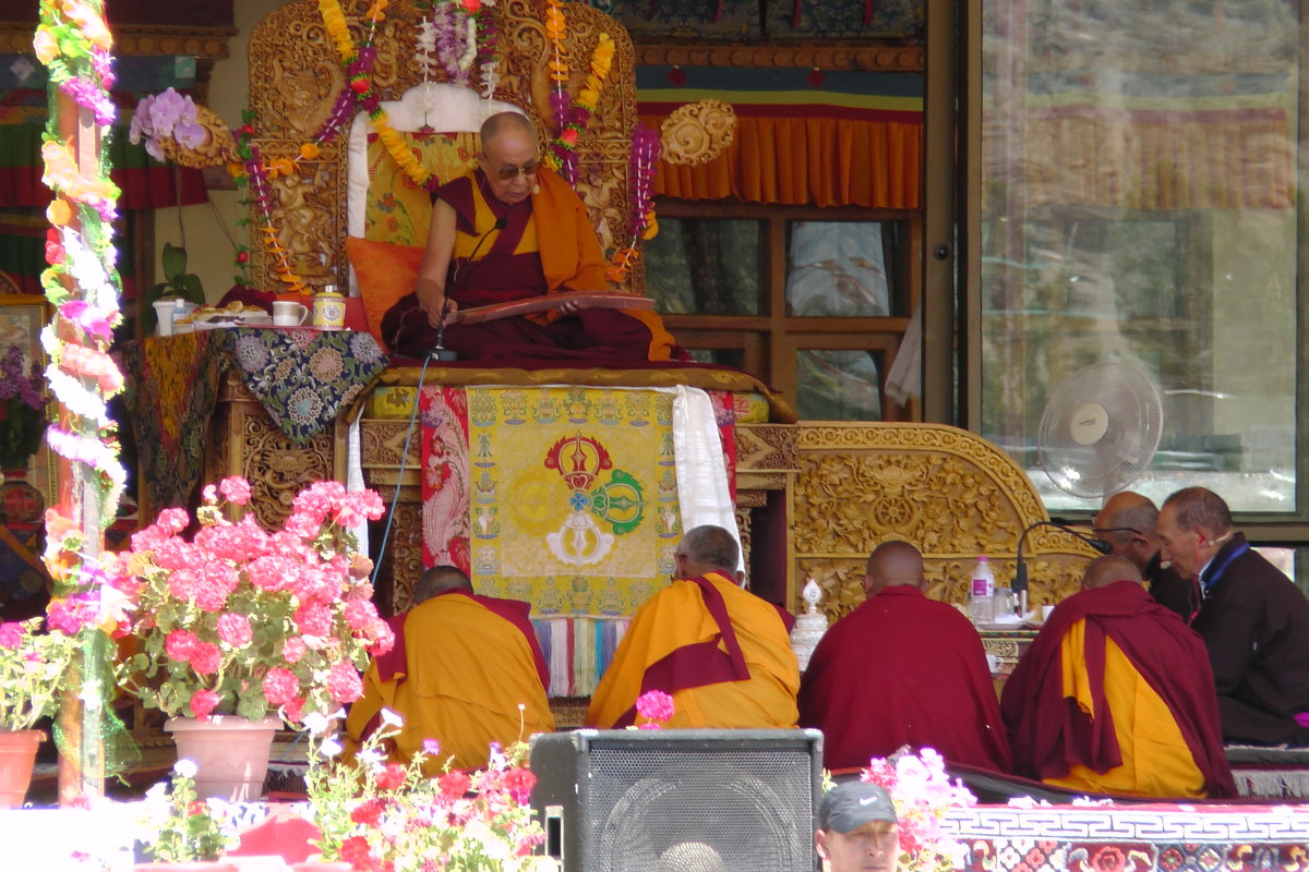 Далай-Лама даёт Учение - Evgeni Pa 