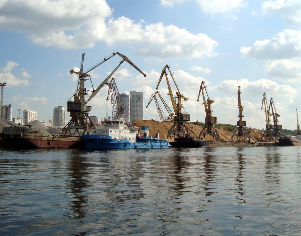 Северный речной порт. Москва - Евгения Х