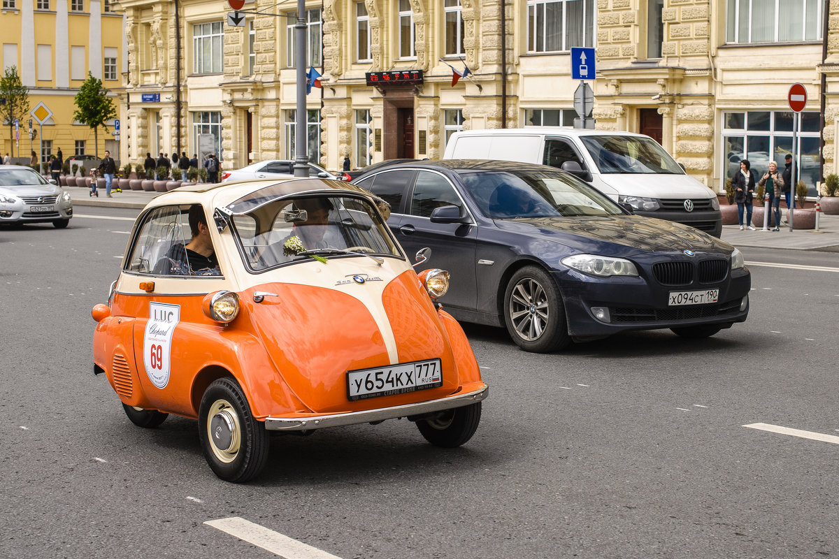 Москва - город контрастов! ;-) - Владимир 