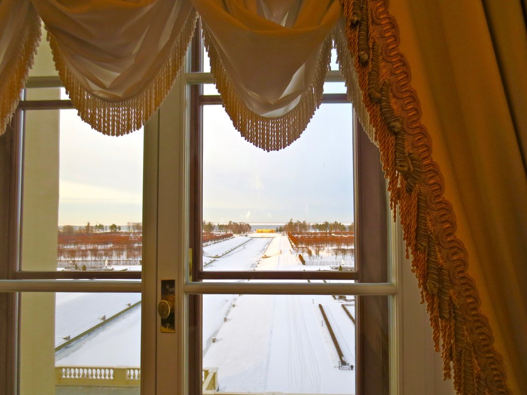 Из окна Константиновского Дворца - Елена 