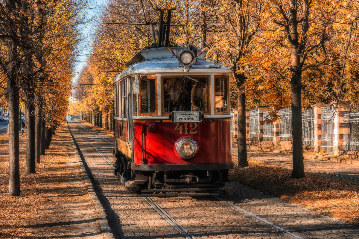 old tram in old Prague - Dmitry Ozersky