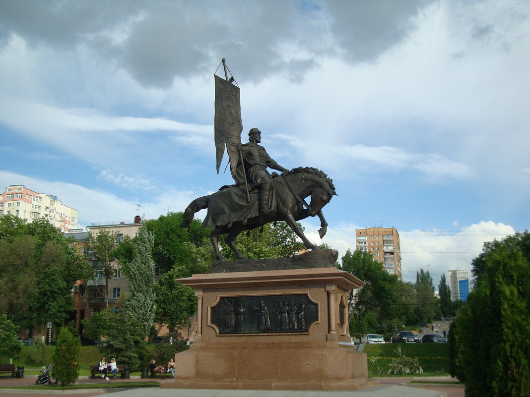 Памятник князю Григорию Засекину на набережной Самары - марина ковшова 