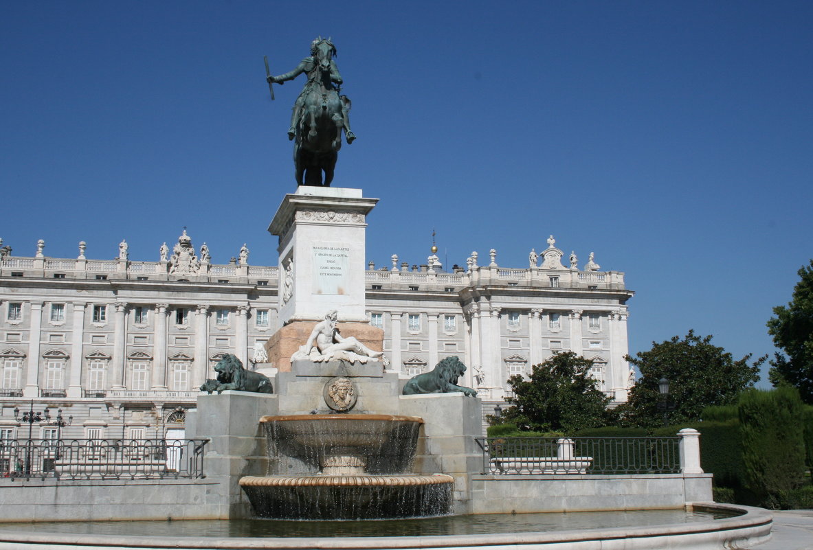 Монумент Филиппу IV в Мадриде - ИРЭН@ .