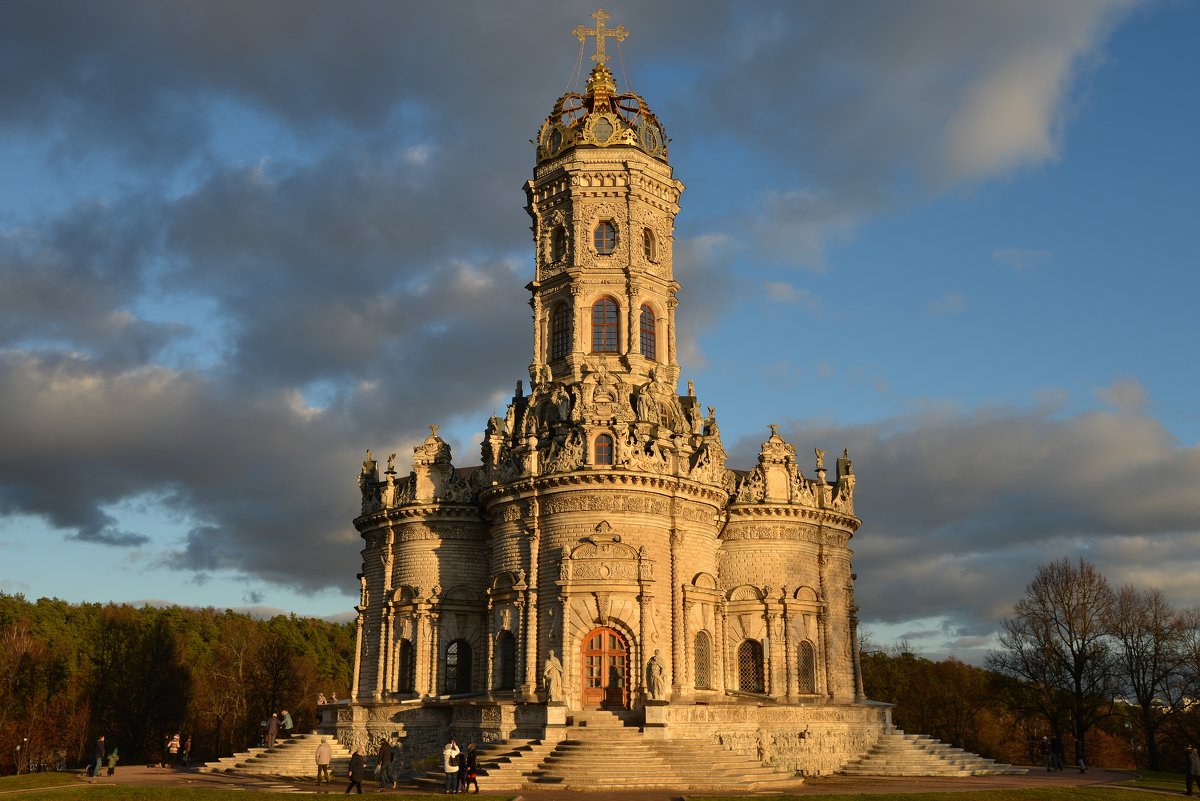 Знаменская Церковь в усадьбе Дубровицы