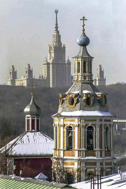 Москва. Андре́евский монасты́рь в Пленницах и МГУ. - Игорь Олегович Кравченко