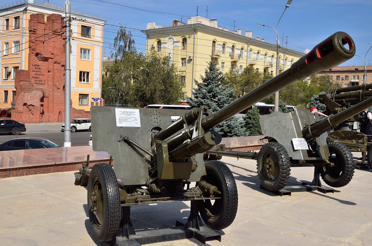 76-мм дивизионная пушка ЗИС-3 - Александр Стариков