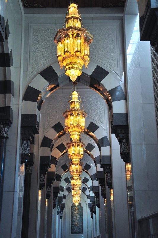 Внутри Центральной мечети в столице Маскат - Георгий А