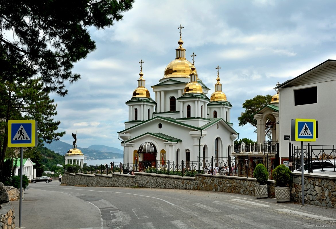 Храм в честь Архистратига Михаила - Mikhail Irtyshskiy
