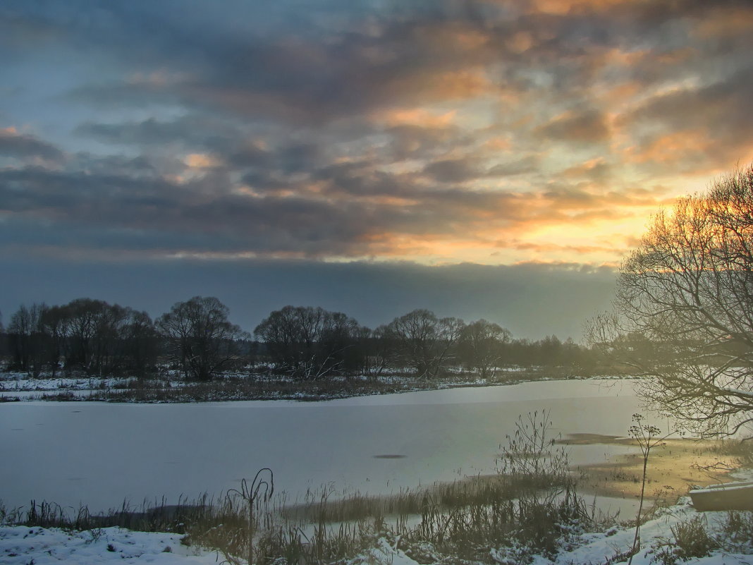 Морозный закат на реке - Лара Симонова 