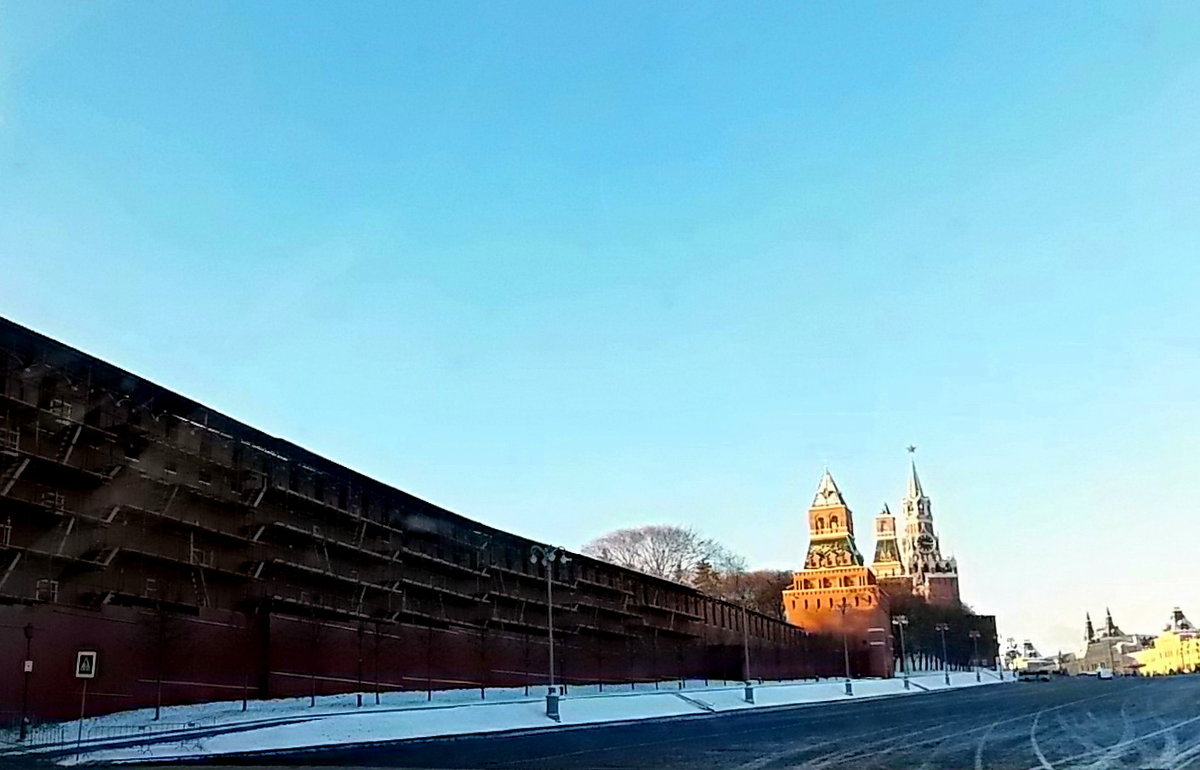 Реставрация кремлёвской стены - Елена 