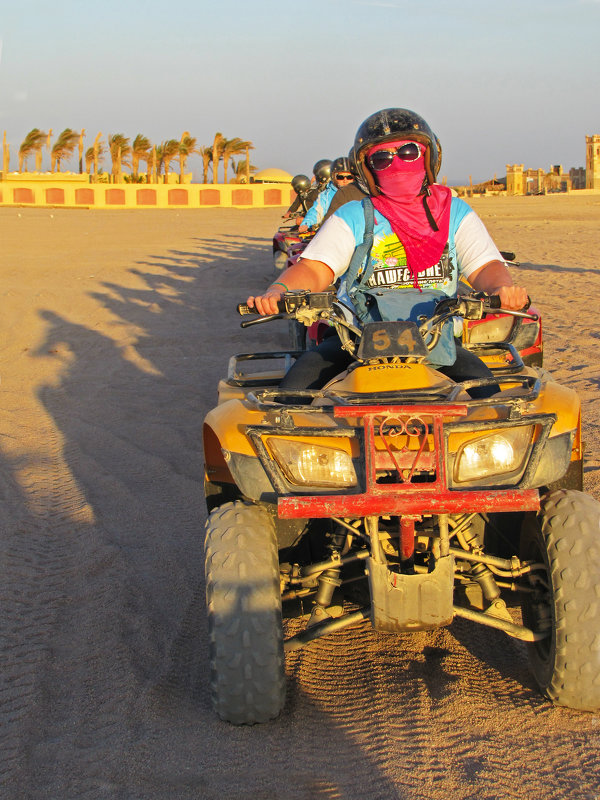 Путешествие в Синайскую пустыню на квадроциклах. - ИРЭН@ .