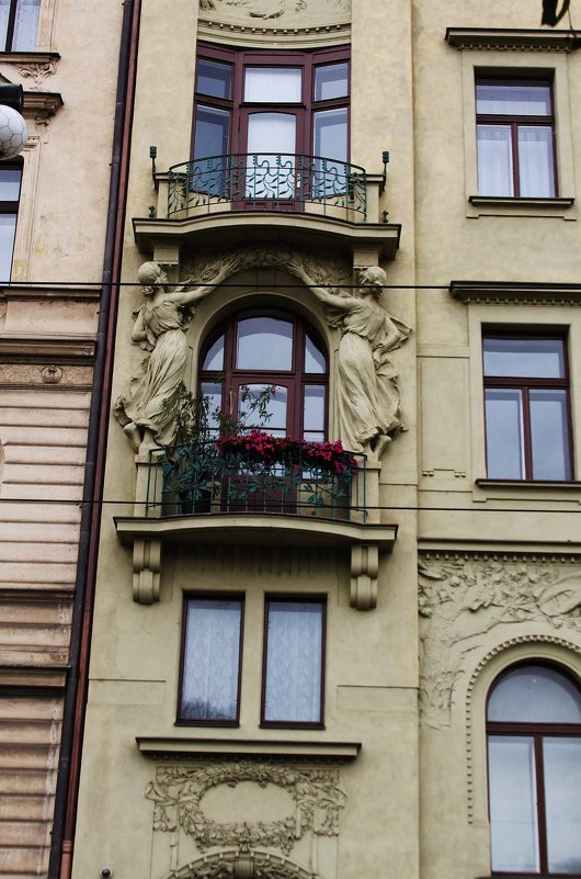 Барельеф на фасаде. - sav-al-v Савченко