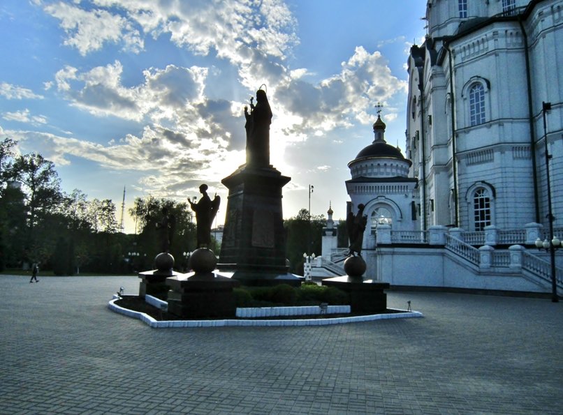 Памятник святителю Митрофану Воронежскому - Елена (ЛенаРа)