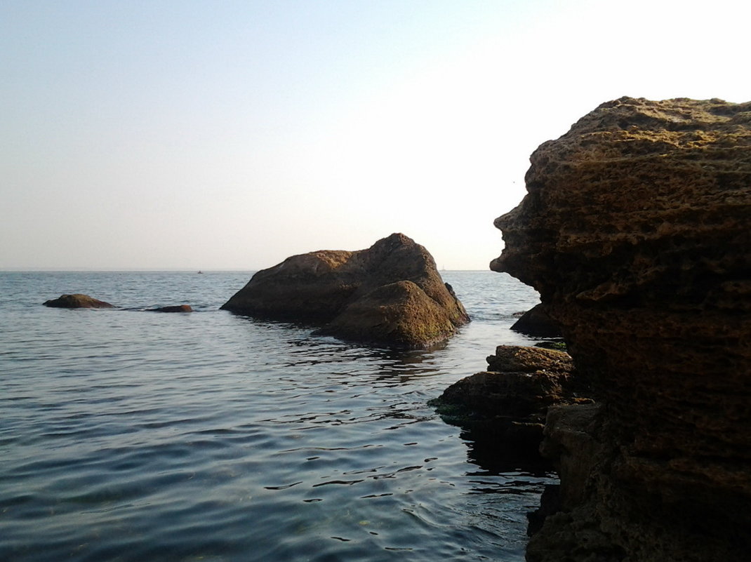 Море, скалы и профиль - Владимир 