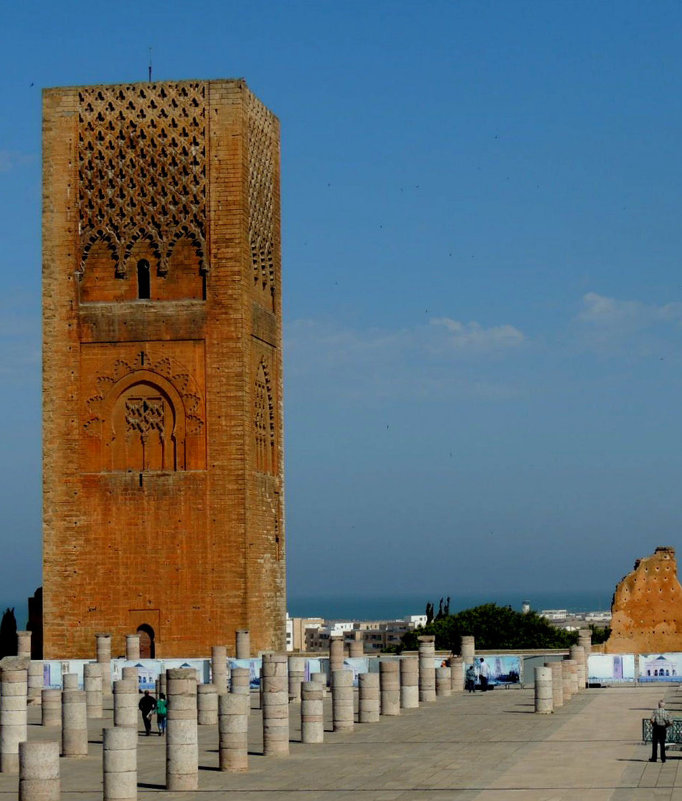 Руины мечети Якуба Эль Мансура. Рабат - Гала 