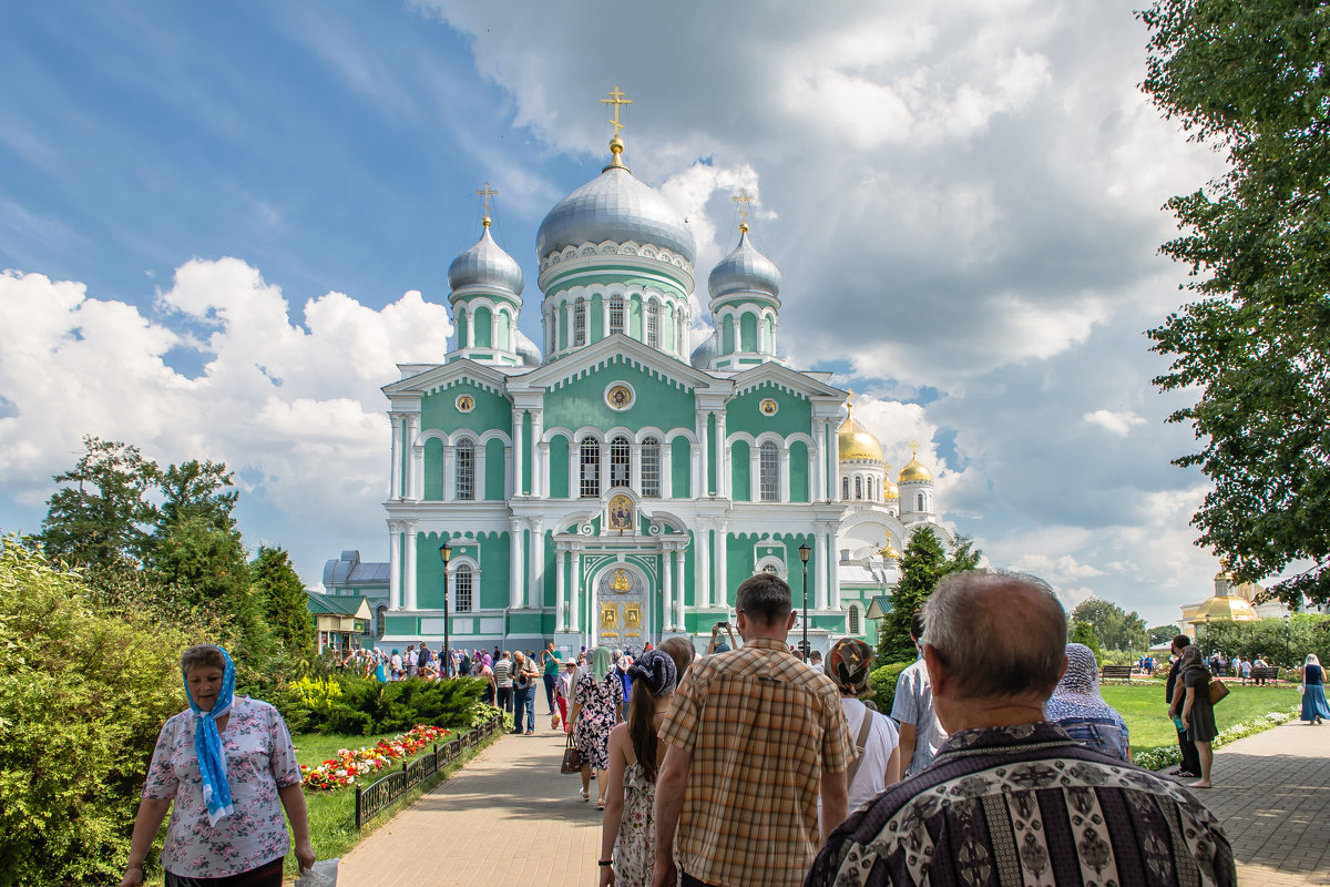 Дивеевский женский монастырь - Виктор Орехов