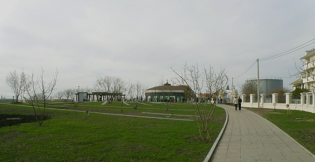 Новый парк рядом с монастырём - Александр Рыжов
