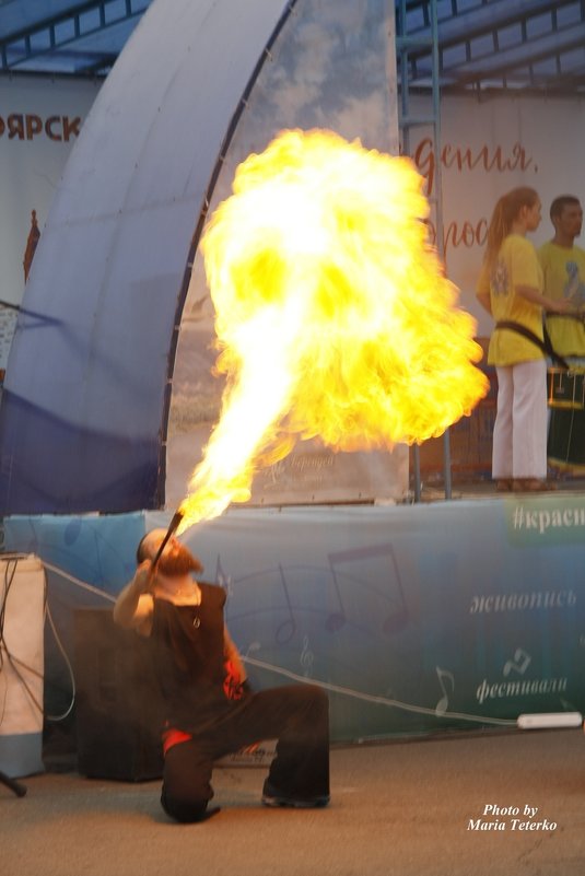 Fire Show."Плевок" - SmygliankA 